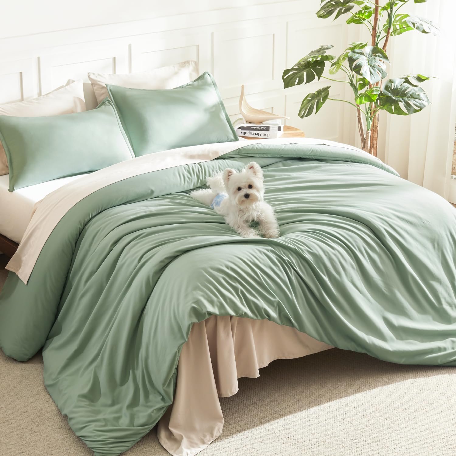 TODD GRIMES Comforter Set, Lightweight Solid Bedding Comforter Set, Fluffy Down Alternative Bed Set, Sage Green, King - Image 10
