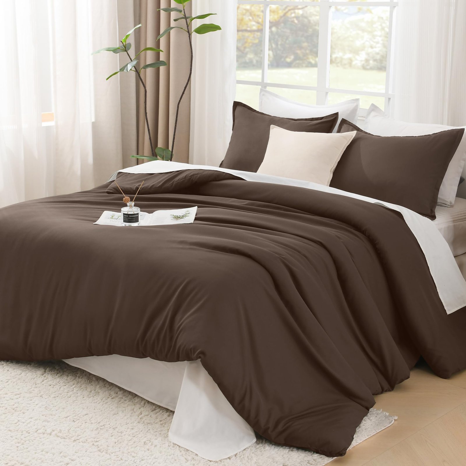 TODD GRIMES Comforter Set, Lightweight Solid Bedding Comforter Set, Fluffy Down Alternative Bed Set, Sage Green, King - Image 4