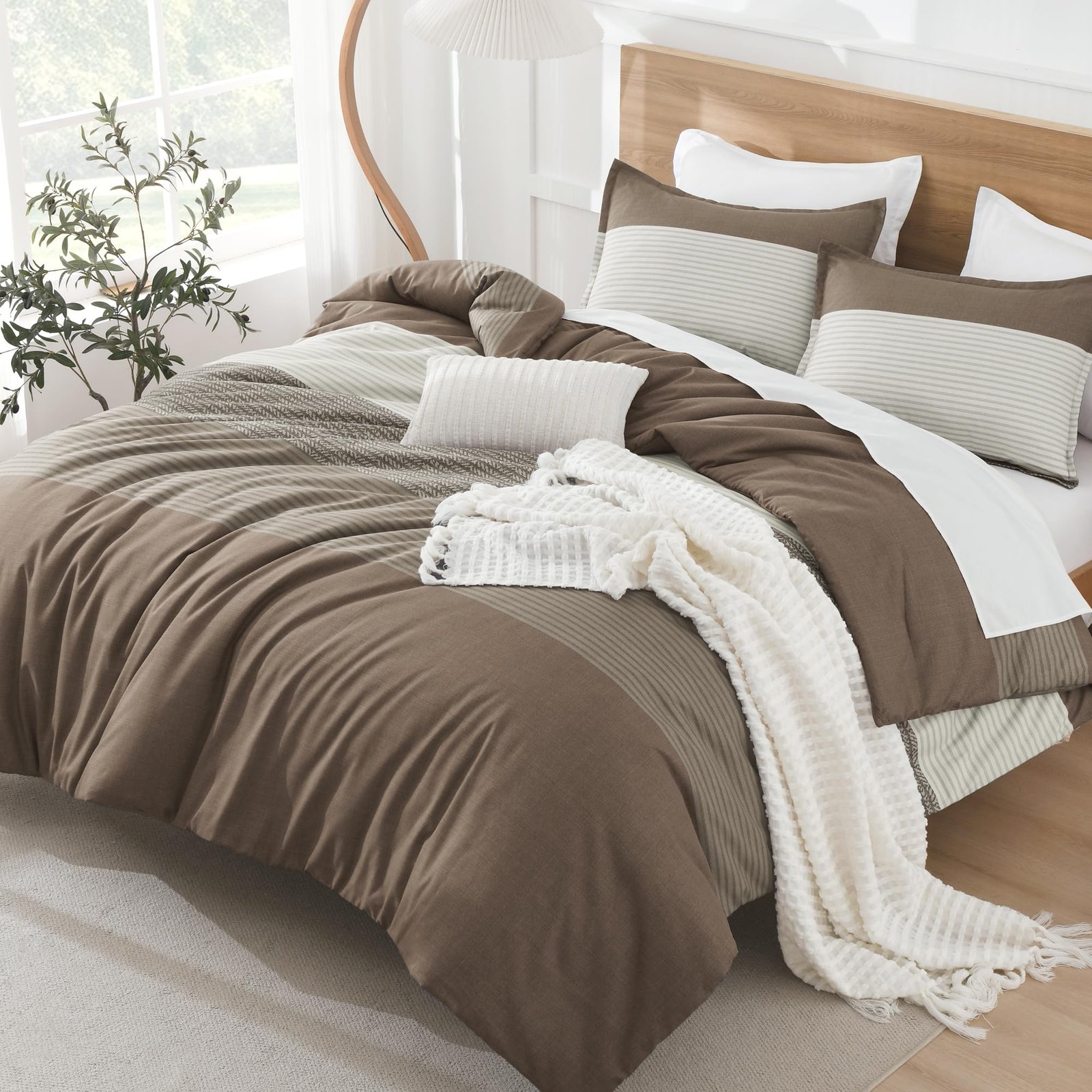 TODD GRIMES Queen Comforter Set Black White Grey - 3 Pieces Lightweight Summer Bedding Set, All Season Down Alternative Comforter (1 Comforter, 2 Pillowcases) - Image 2