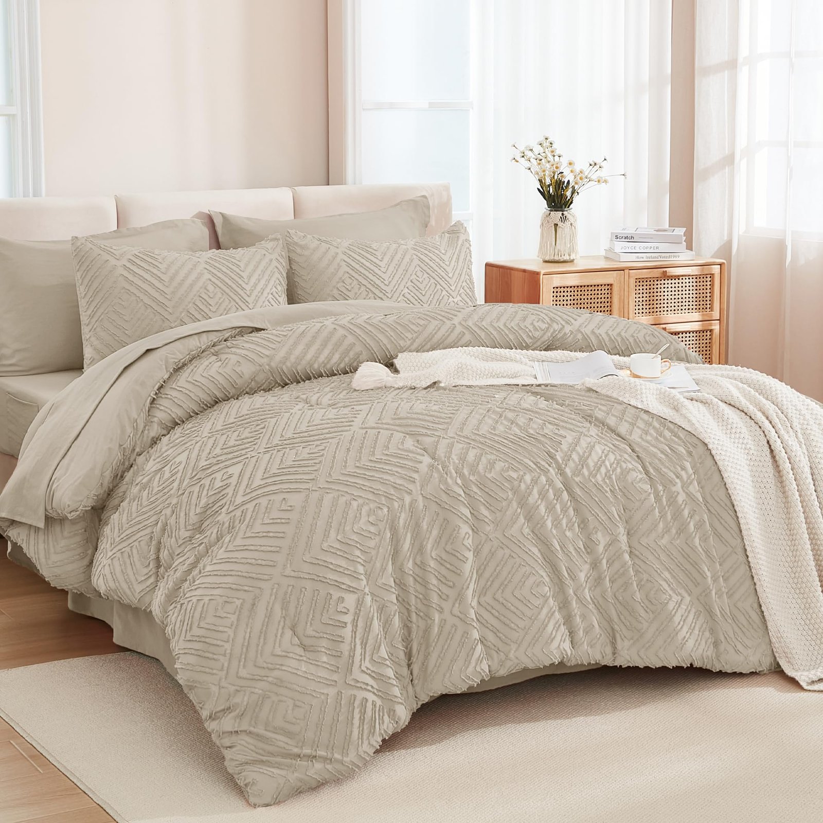 TODD GRIMES King Size Comforter Set 7 Pieces Dark Emerald Green - Bed in a Bag King Boho Lightweight Fluffy Tufted Bedding Sets with Quilt Comforter, Sheets, Pillowcases & Shams - Image 8