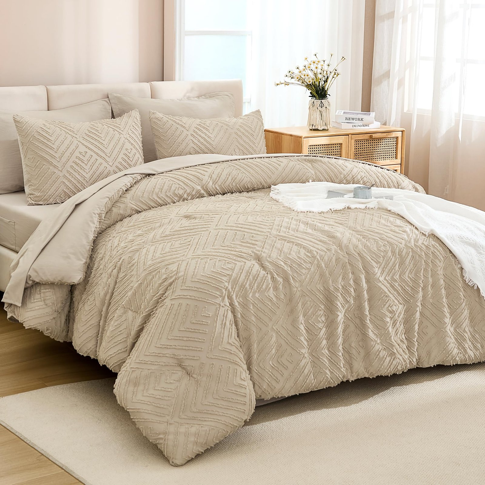 TODD GRIMES King Size Comforter Set 7 Pieces Dark Emerald Green - Bed in a Bag King Boho Lightweight Fluffy Tufted Bedding Sets with Quilt Comforter, Sheets, Pillowcases & Shams - Image 9