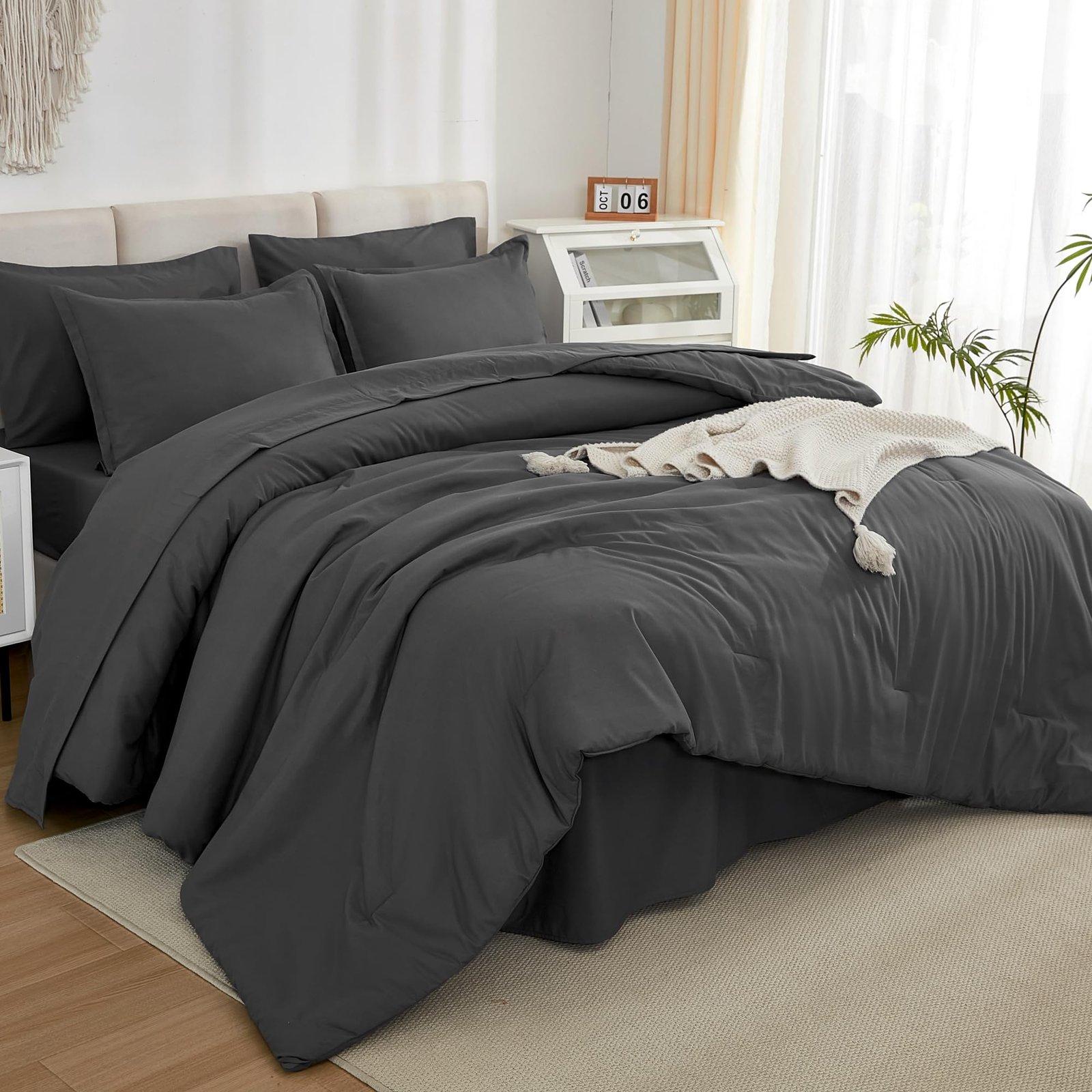 TODD GRIMES King Size Comforter Set Dark Emerald Green - 7 Pieces Bed in a Bag King Bedding Comforter Sets, Solid Lightweight Bed Set with Comforter, Sheets, Pillowcases & Shams - Image 35