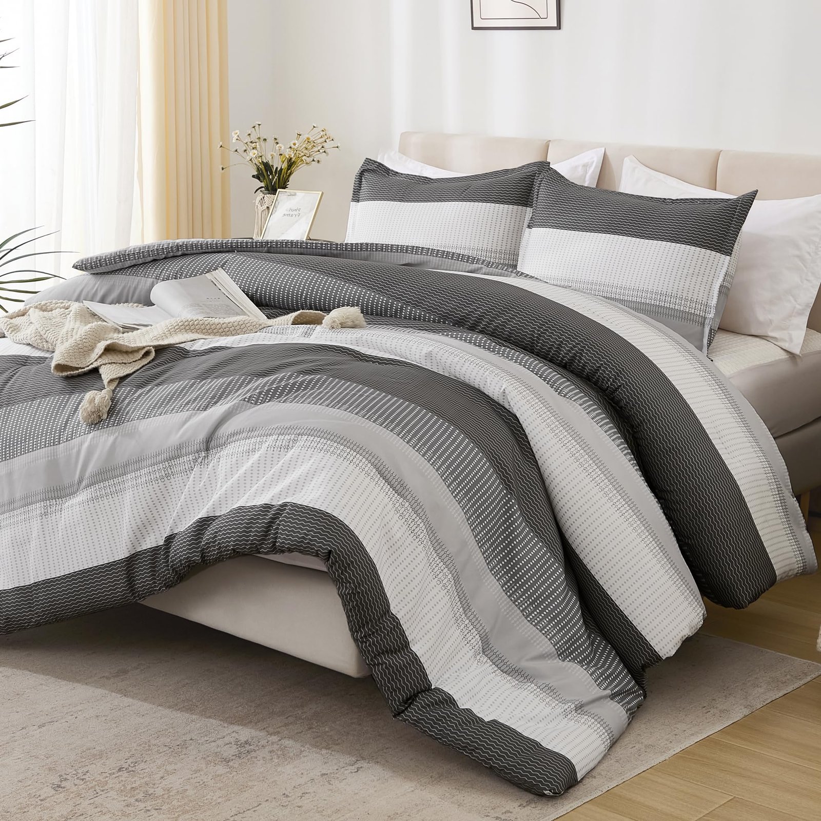 TODD GRIMES Queen Comforter Set Black White Grey - 3 Pieces Lightweight Summer Bedding Set, All Season Down Alternative Comforter (1 Comforter, 2 Pillowcases) - Image 16
